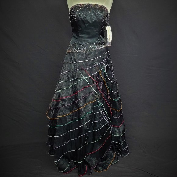 Elegant strapless ballgown dress Brand NWT - Picture 1 of 6
